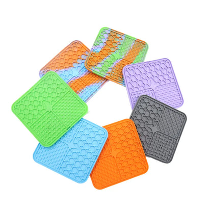 Pet Lick Silicone Mat for Dogs Pet Slow Food Plate Dog Bathing Distraction Silicone Dog Sucker Food Training Dog Feeder Supplies